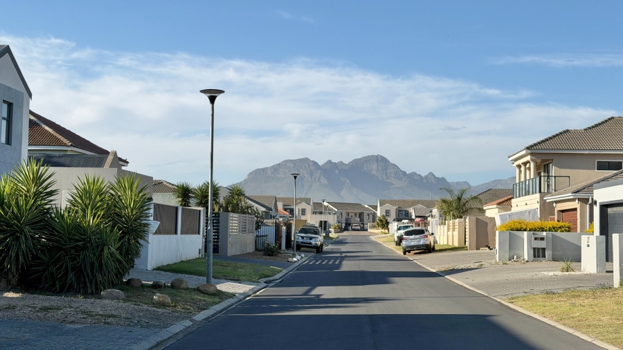 4 Bedroom Property for Sale in Fairview Golf Estate Western Cape